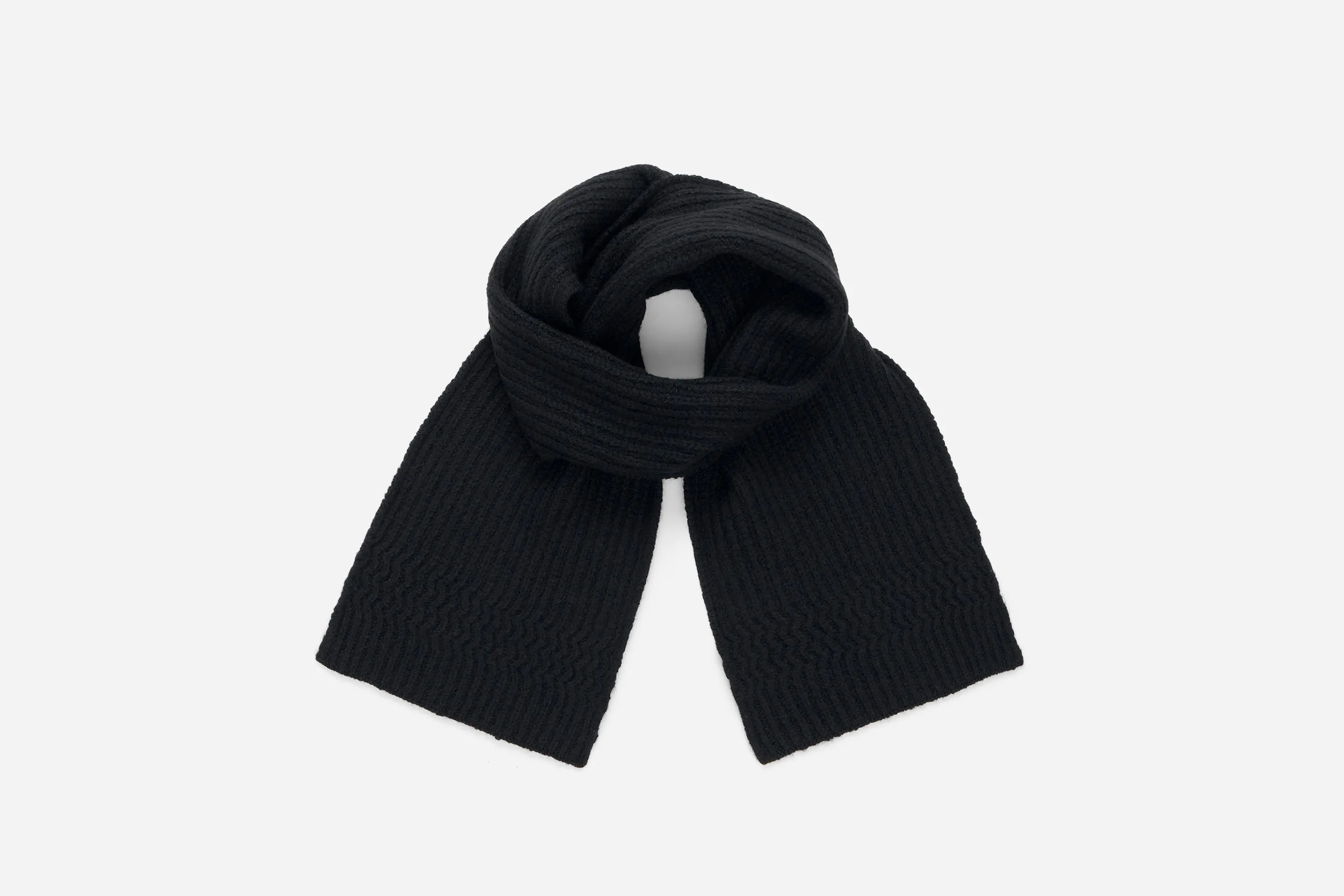 Alpaca Rib Scarf ~ Black