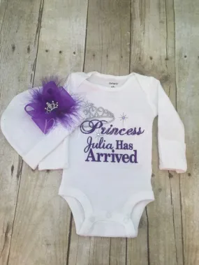 Baby girl coming home outfit -- The Princess has arrived personalized shirt or bodysuit and hat set.  Perfect for hospital or coming home ou