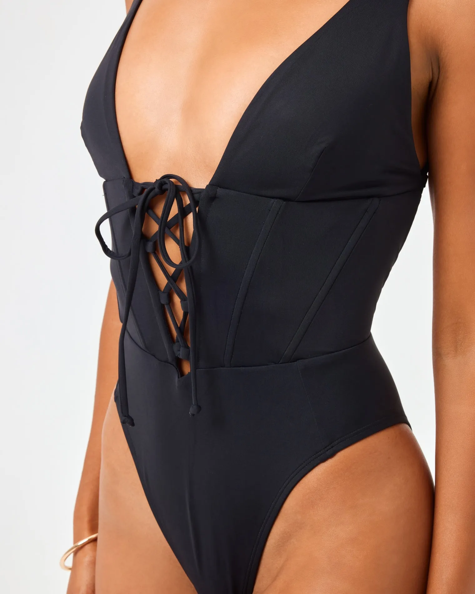 Belle One Piece - Black