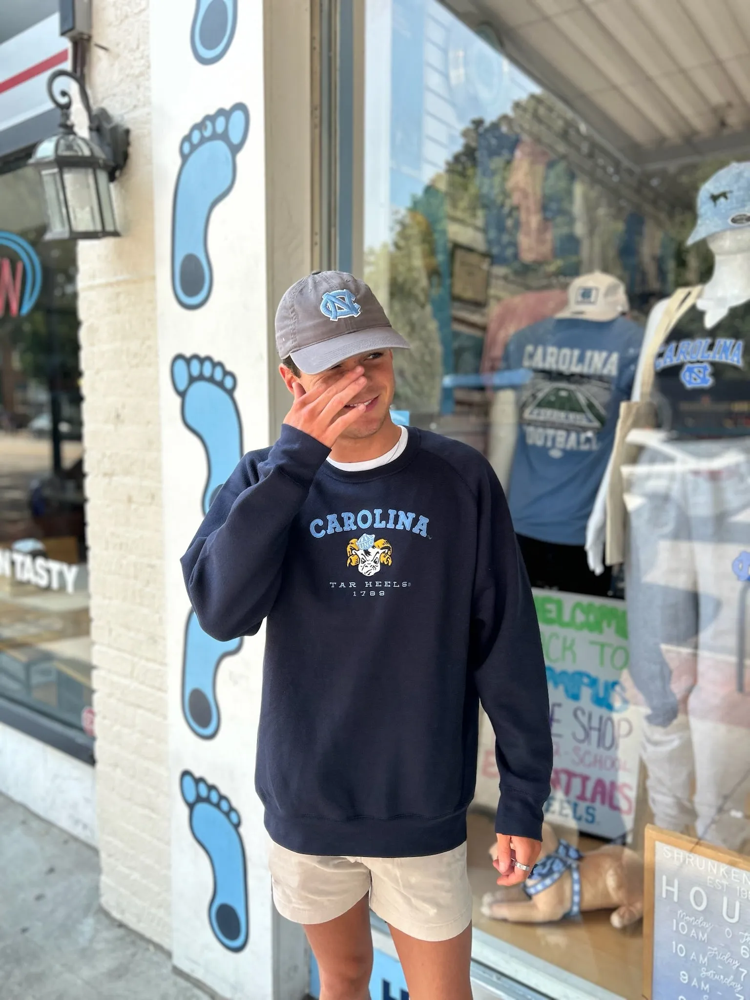 Carolina Tar Heels Vintage Navy Embroidered Crewneck Sweatshirt Benchmark