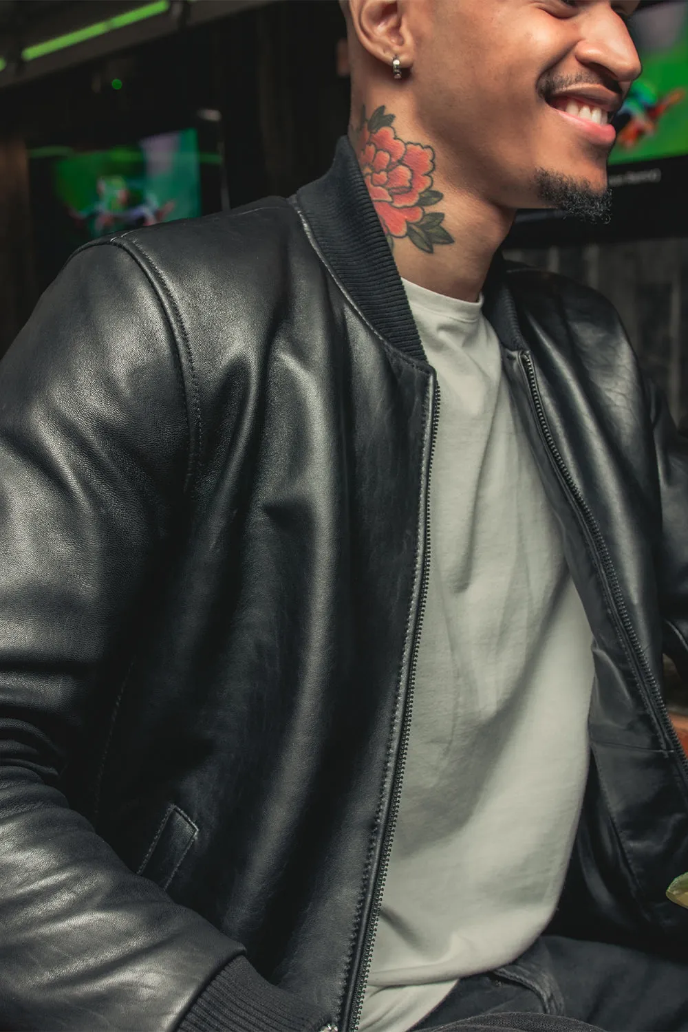 Dravis Mens Leather Bomber Jacket