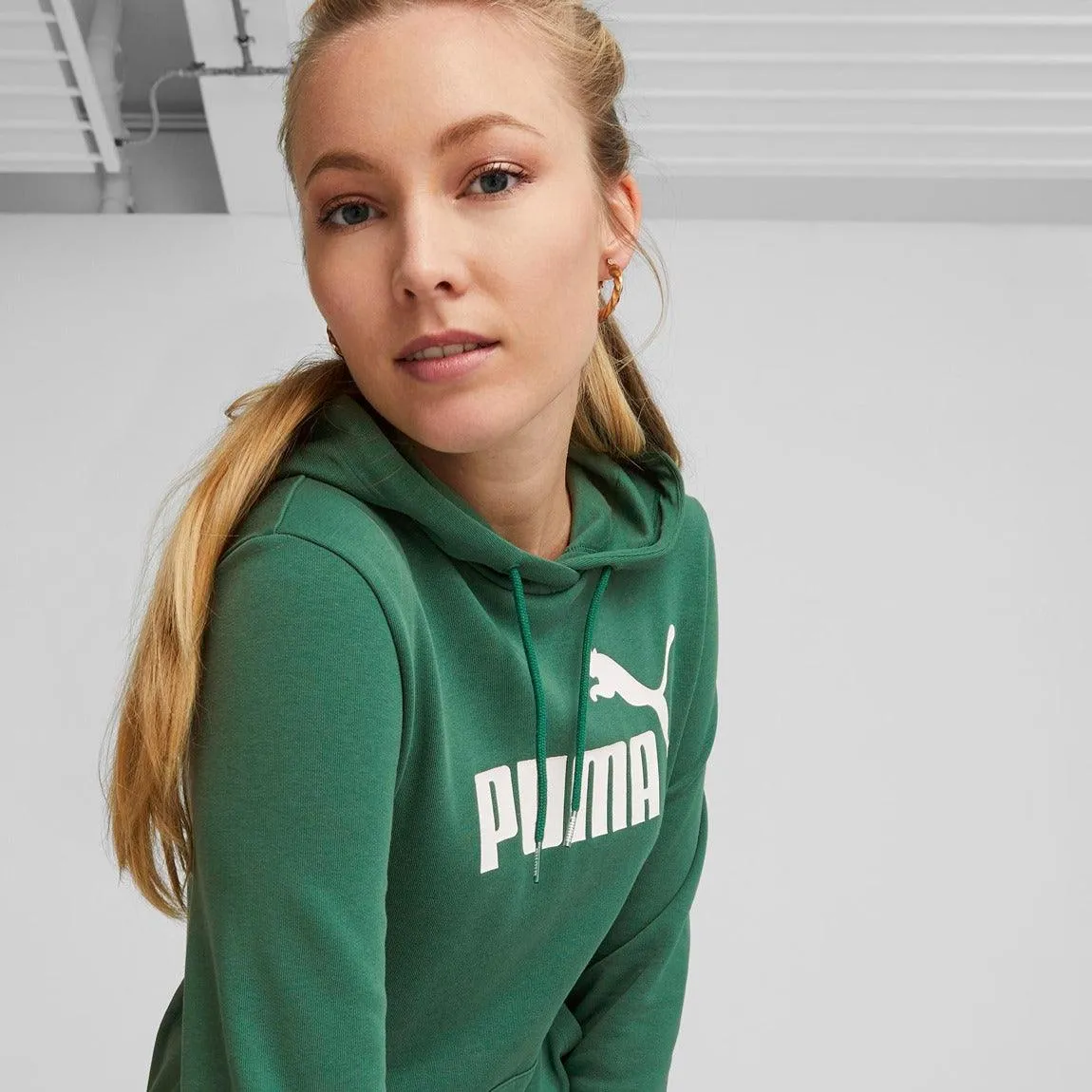 Puma ESS Logo Hoodie TR - Women