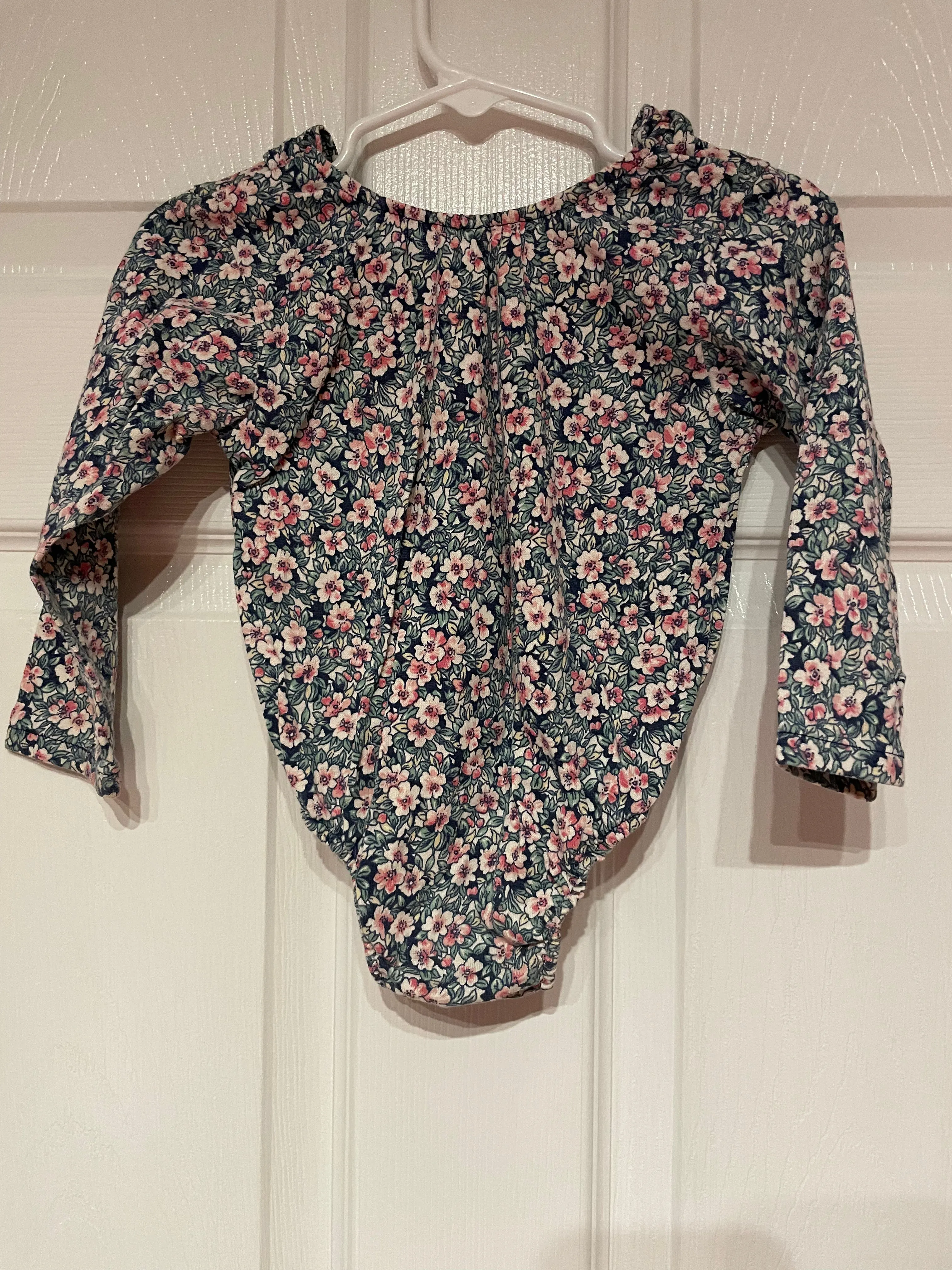 Toddler Girls 2T Okie Dokie Bodysuit Ruffle Neckline Pink & Green Flowers Long Sleeve